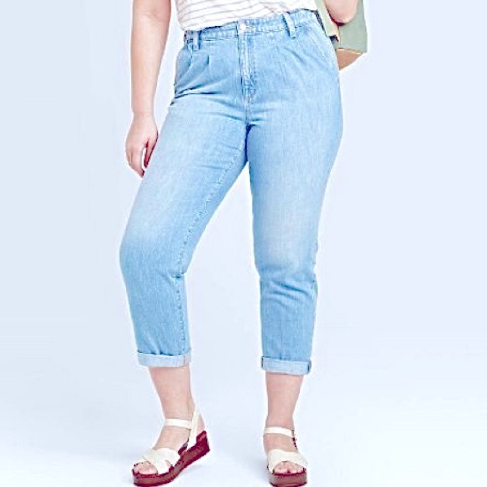 Universal Thread Highest Rise Taper Jeans